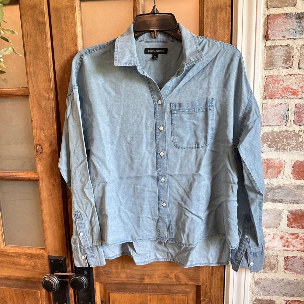 Banana Republic Button Down Shirt Women Blue Tencel High Low‎ Minimalist XS